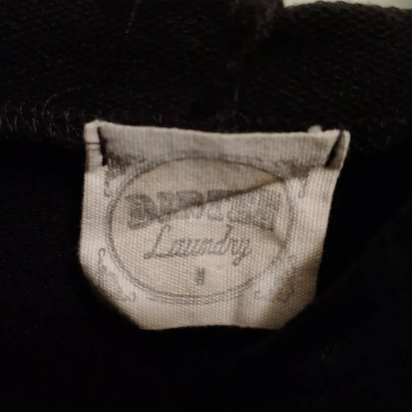 Dirtee Laundry Women's Black Chill Streetwear Hoodie - Picture 4 of 4